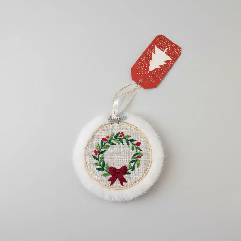 Ornement sapin en textile certifié éco-responsable
