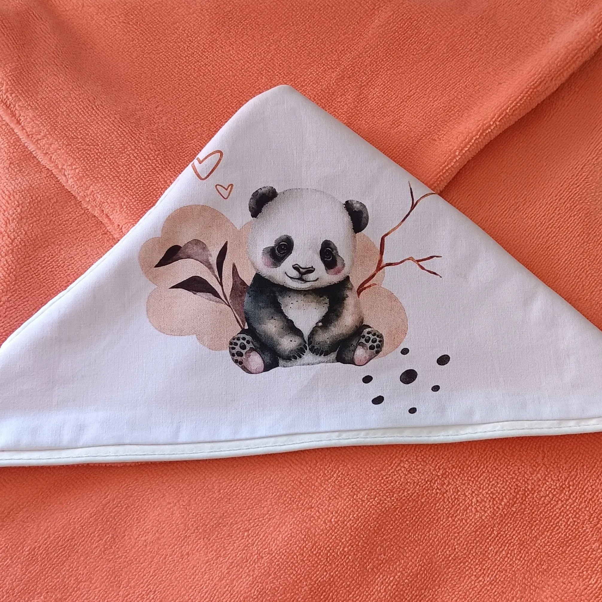 Détail cape de bain bébé motif panda coton bambou ultra absorbant made in France